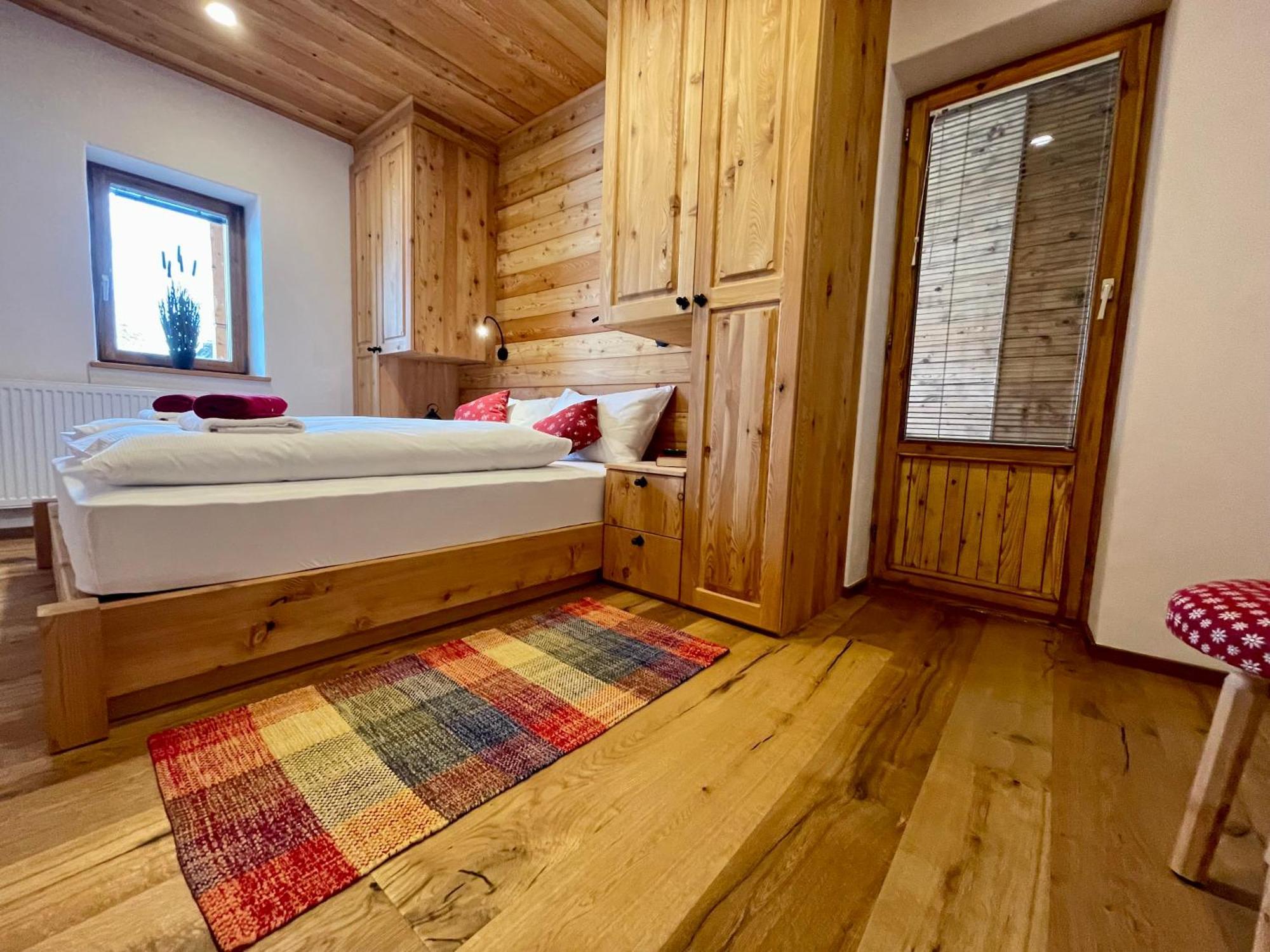 Hotel Surc Kranjska Gora Quarto foto
