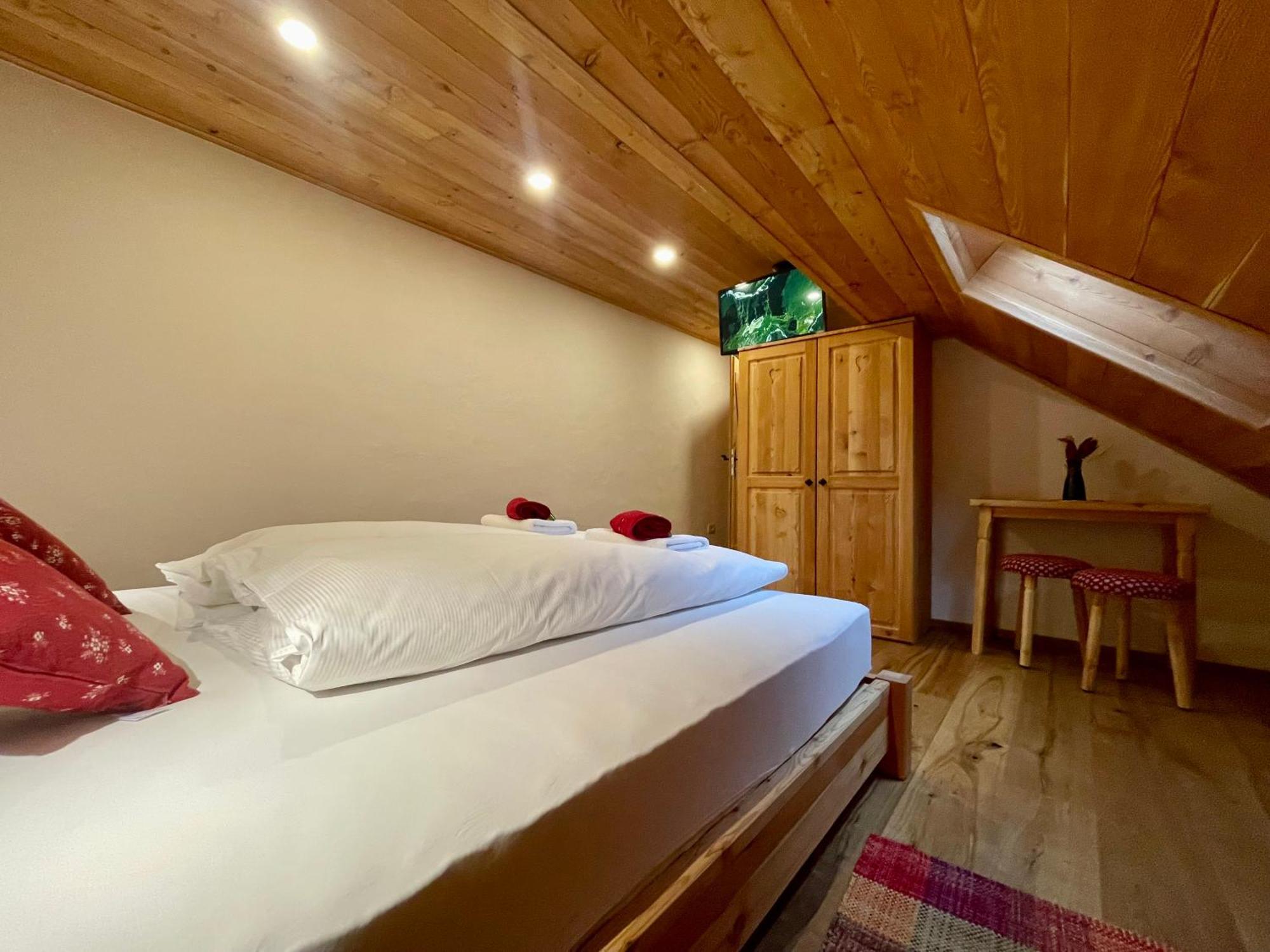 Hotel Surc Kranjska Gora Exterior foto